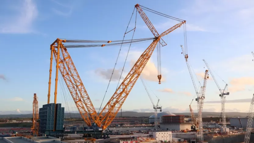 Hinkley Point C - World's largest crane